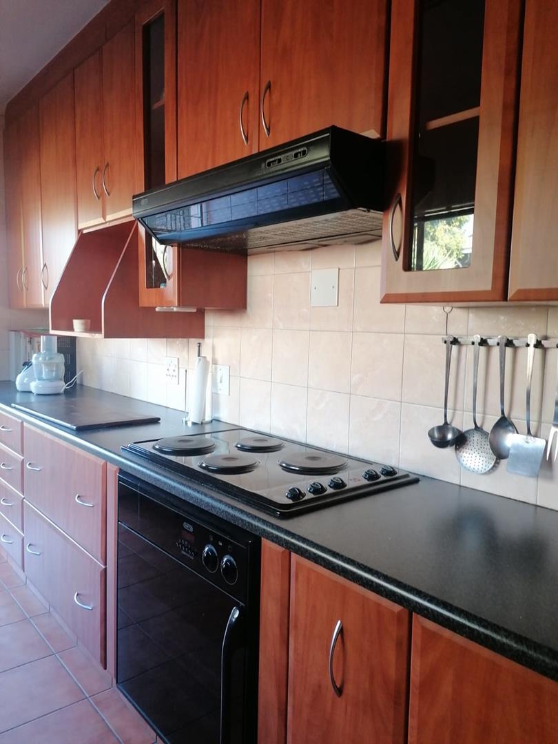3 Bedroom Property for Sale in Brackenhurst Gauteng