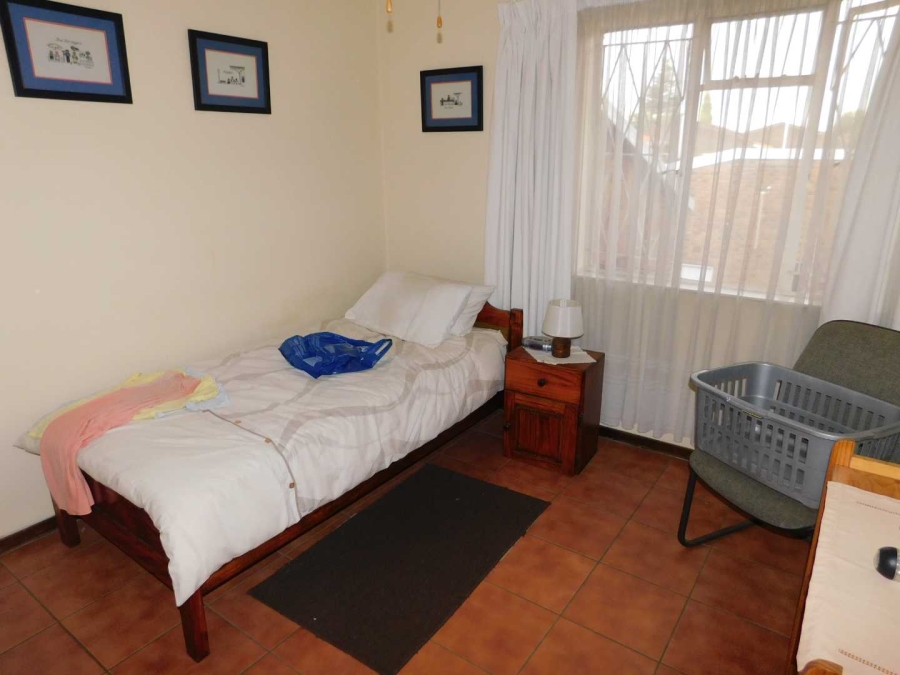 3 Bedroom Property for Sale in Brackenhurst Gauteng