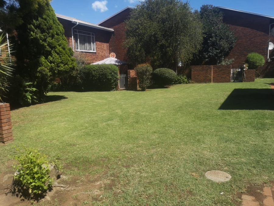 3 Bedroom Property for Sale in Brackenhurst Gauteng