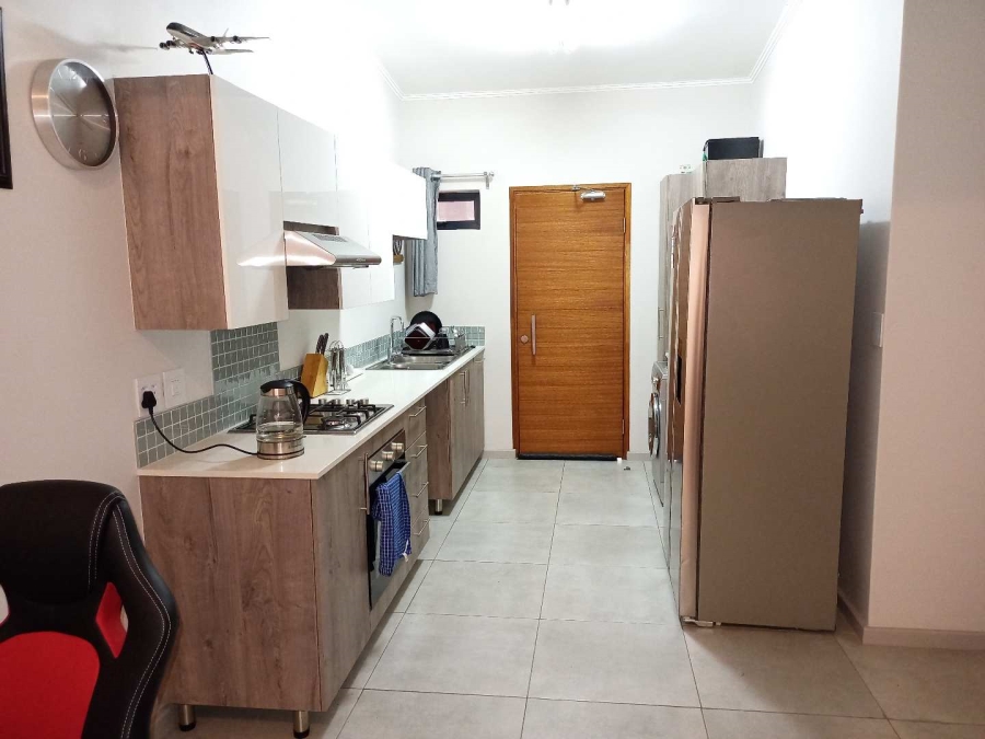 2 Bedroom Property for Sale in Glen Marais Gauteng