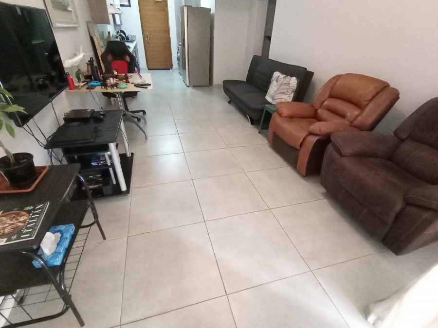 2 Bedroom Property for Sale in Glen Marais Gauteng