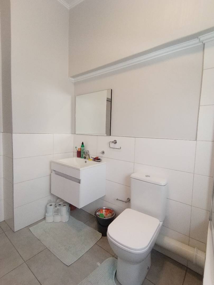 2 Bedroom Property for Sale in Glen Marais Gauteng