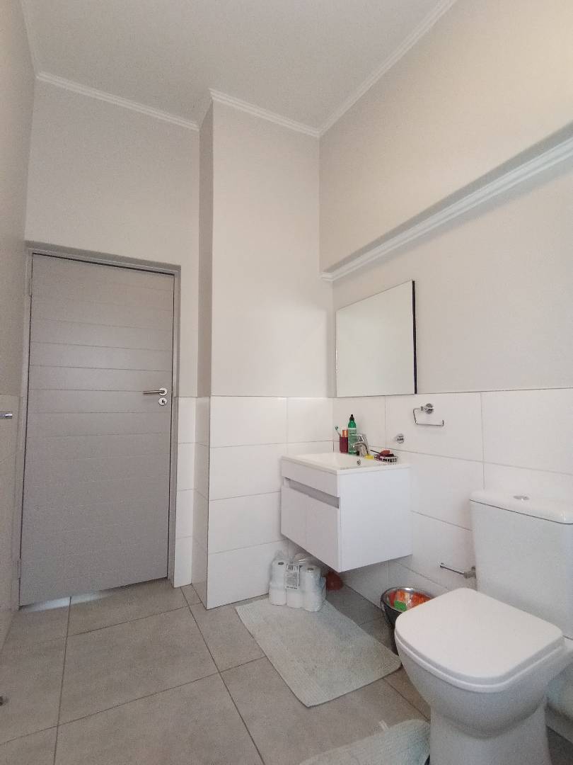 2 Bedroom Property for Sale in Glen Marais Gauteng