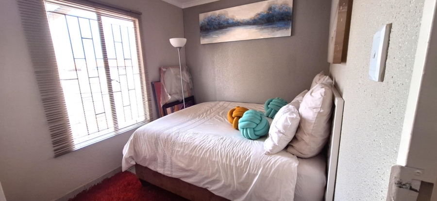 3 Bedroom Property for Sale in Alrode Gauteng