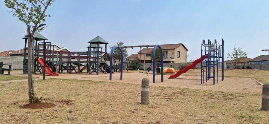 3 Bedroom Property for Sale in Alrode Gauteng