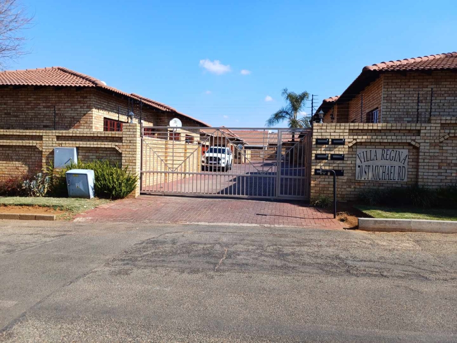 3 Bedroom Property for Sale in New Redruth Gauteng