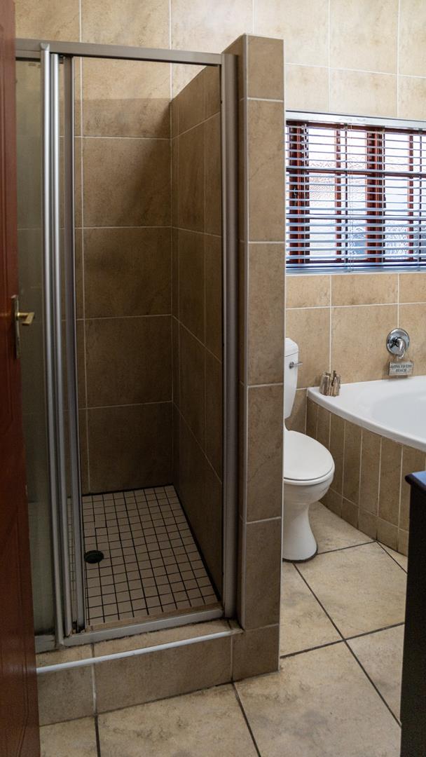 3 Bedroom Property for Sale in New Redruth Gauteng