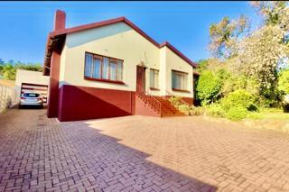 4 Bedroom Property for Sale in Mondeor Gauteng