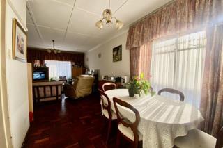 4 Bedroom Property for Sale in Mondeor Gauteng