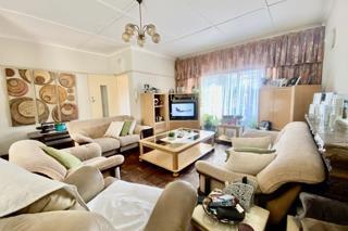 4 Bedroom Property for Sale in Mondeor Gauteng