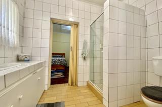 4 Bedroom Property for Sale in Mondeor Gauteng