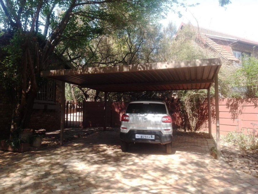 3 Bedroom Property for Sale in Glenvista Gauteng