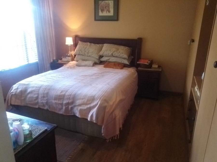 3 Bedroom Property for Sale in Glenvista Gauteng