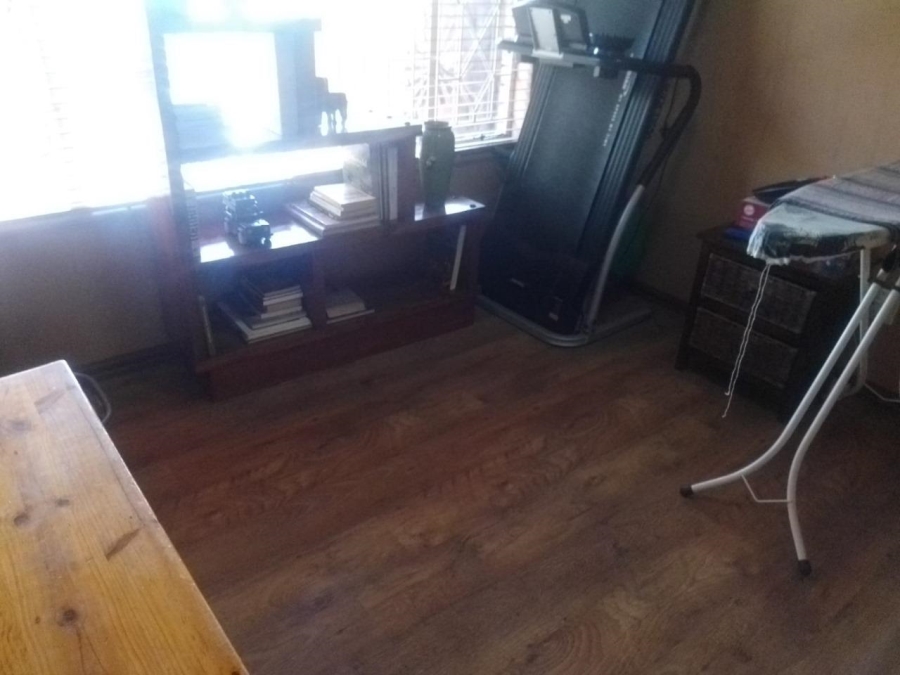 3 Bedroom Property for Sale in Glenvista Gauteng