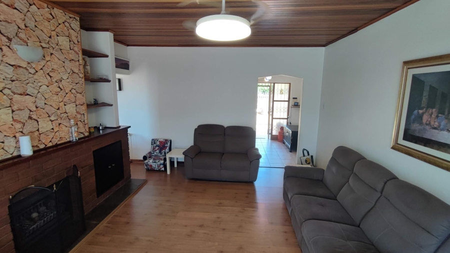 7 Bedroom Property for Sale in Brackenhurst Gauteng