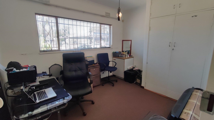 7 Bedroom Property for Sale in Brackenhurst Gauteng