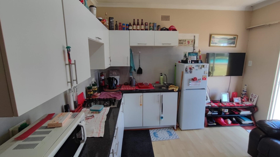 7 Bedroom Property for Sale in Brackenhurst Gauteng