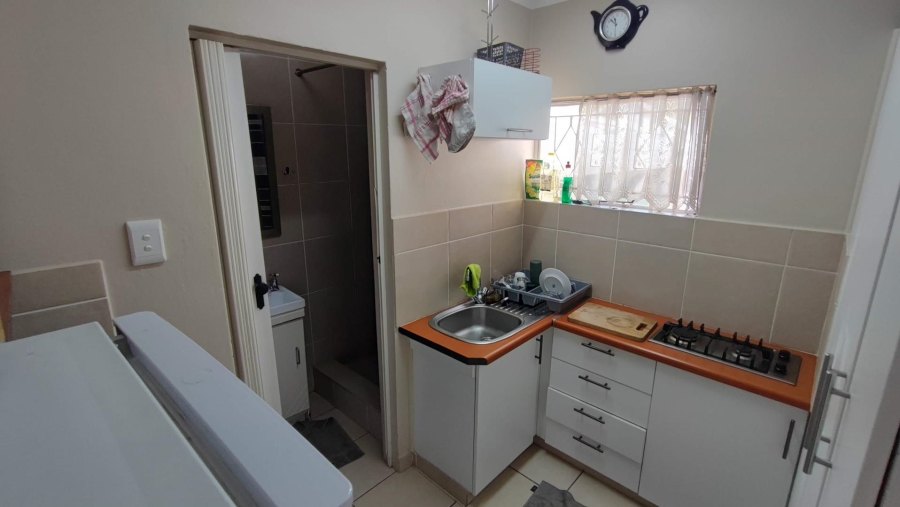 7 Bedroom Property for Sale in Brackenhurst Gauteng