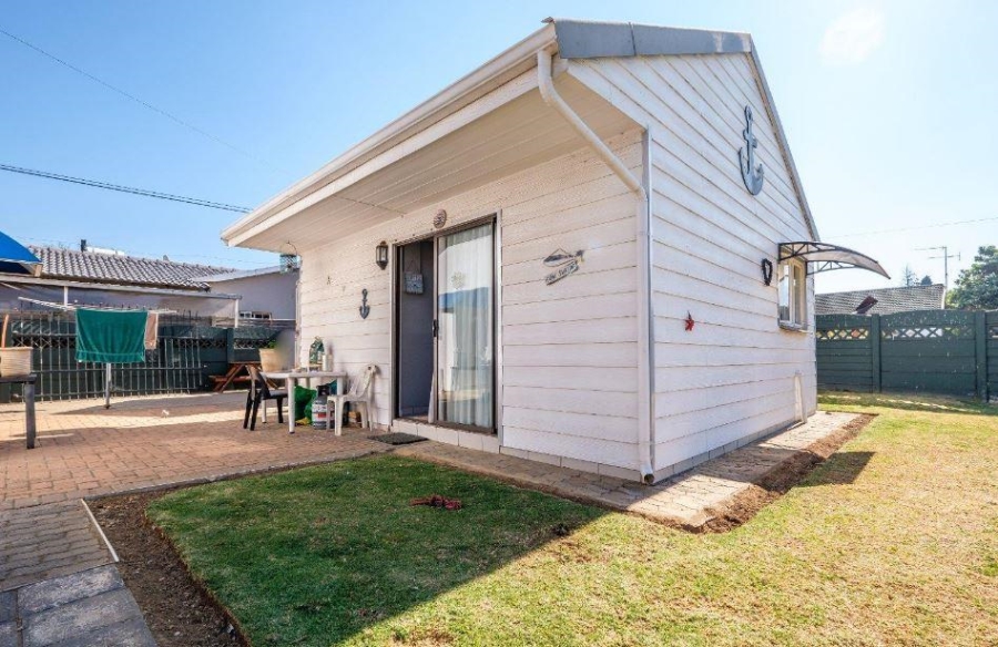 7 Bedroom Property for Sale in Brackenhurst Gauteng