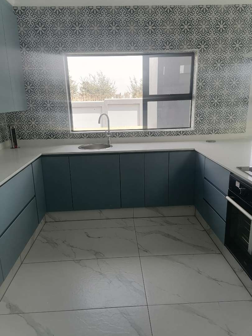 4 Bedroom Property for Sale in Helderwyk Gauteng