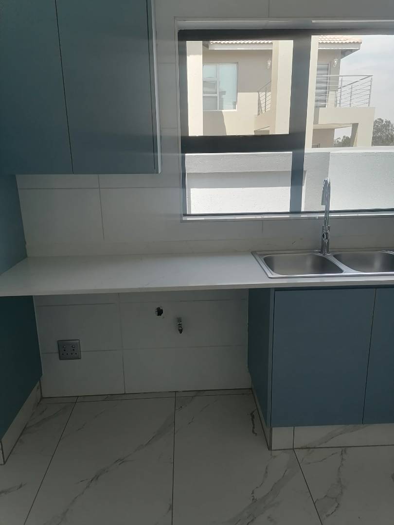 4 Bedroom Property for Sale in Helderwyk Gauteng