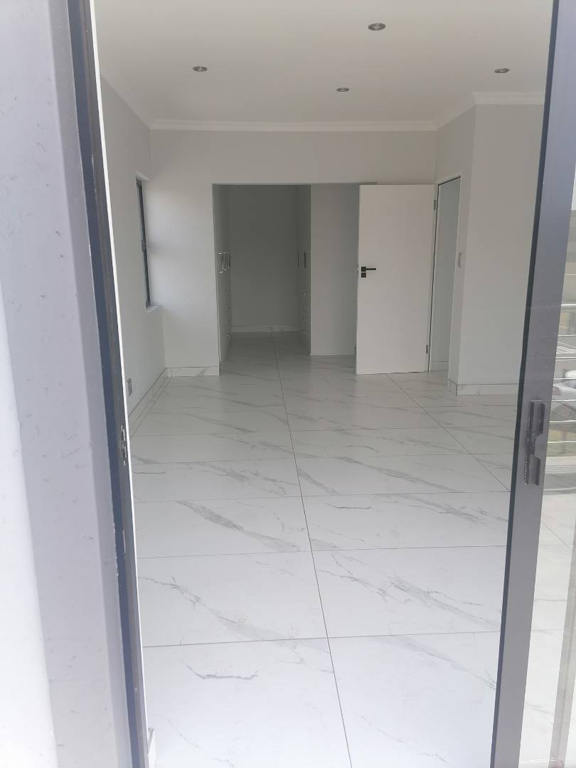 4 Bedroom Property for Sale in Helderwyk Gauteng