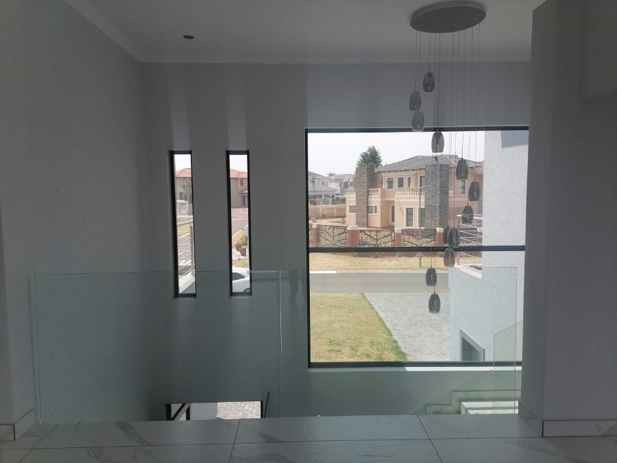 4 Bedroom Property for Sale in Helderwyk Gauteng