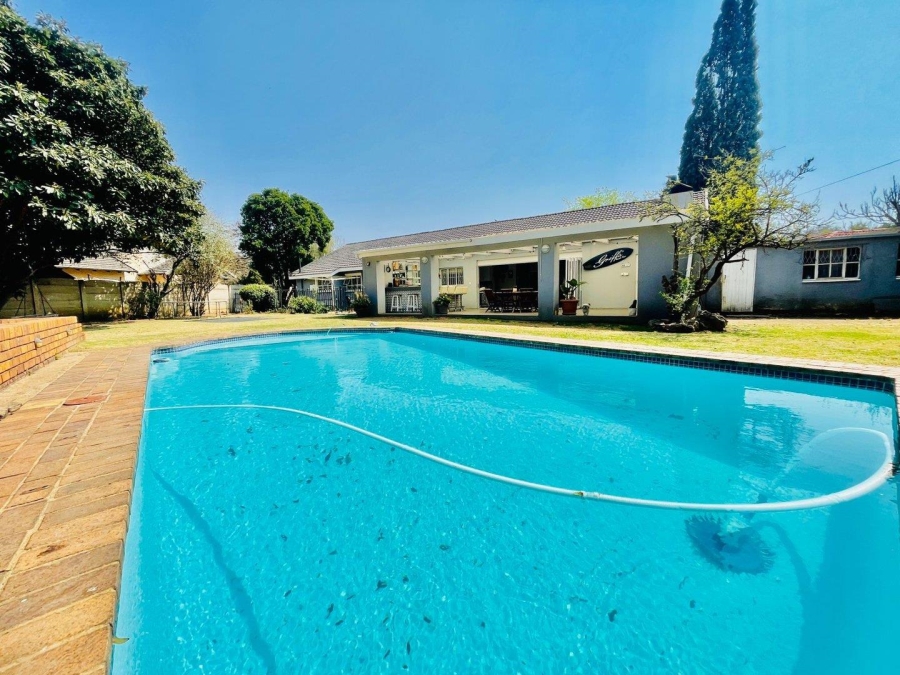 4 Bedroom Property for Sale in Brackenhurst Gauteng