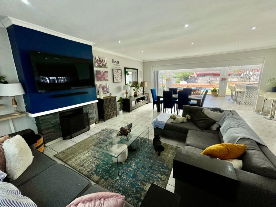 4 Bedroom Property for Sale in Brackenhurst Gauteng