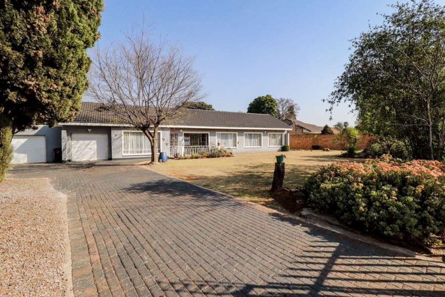 4 Bedroom Property for Sale in Brackenhurst Gauteng