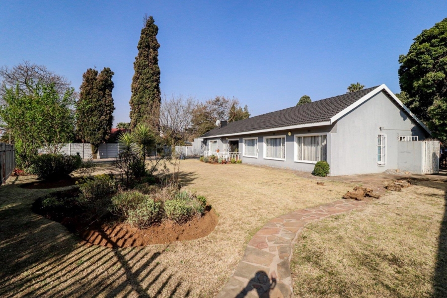 4 Bedroom Property for Sale in Brackenhurst Gauteng