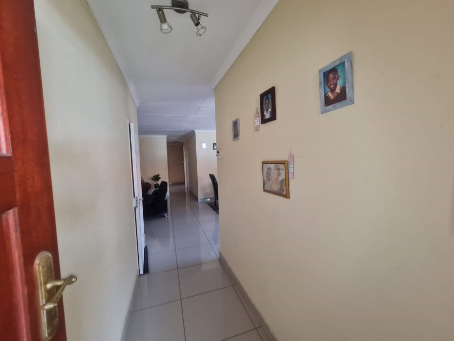 3 Bedroom Property for Sale in New Market Gauteng
