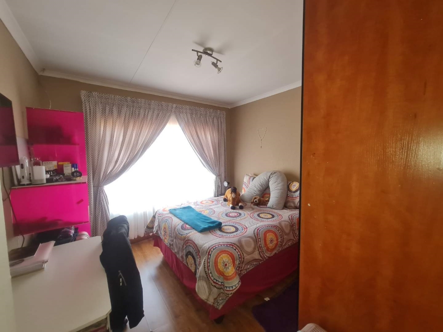 3 Bedroom Property for Sale in New Market Gauteng