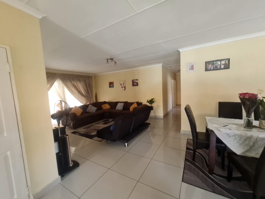 3 Bedroom Property for Sale in New Market Gauteng