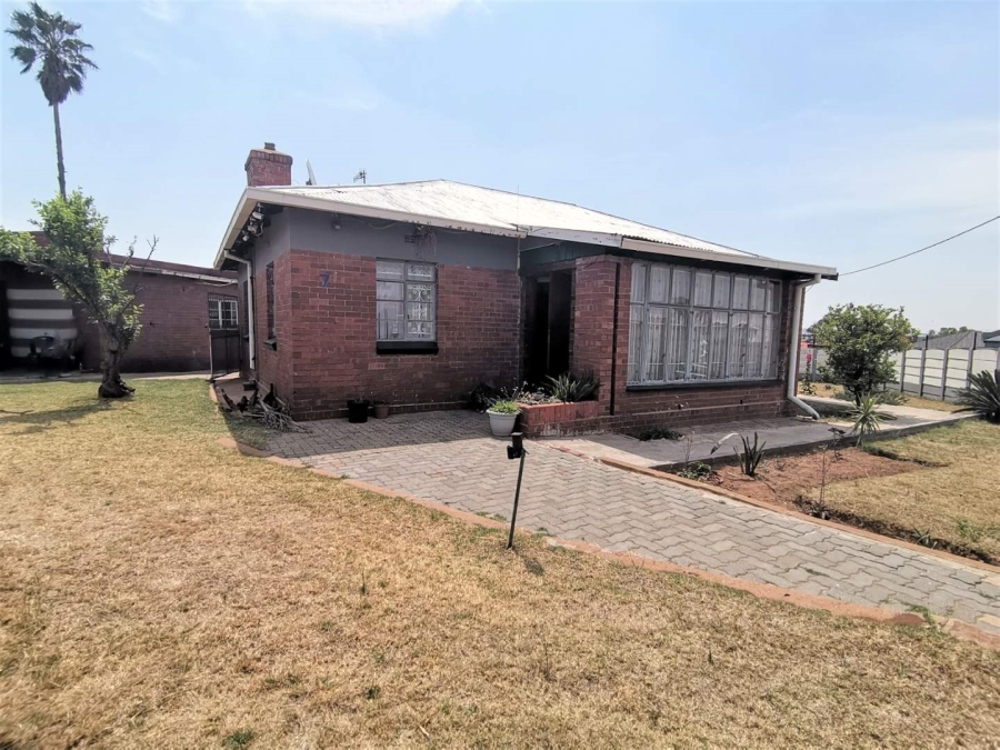 3 Bedroom Property for Sale in South Hills Gauteng