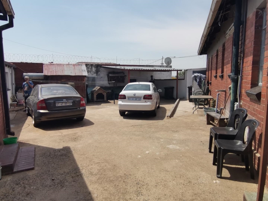 3 Bedroom Property for Sale in South Hills Gauteng