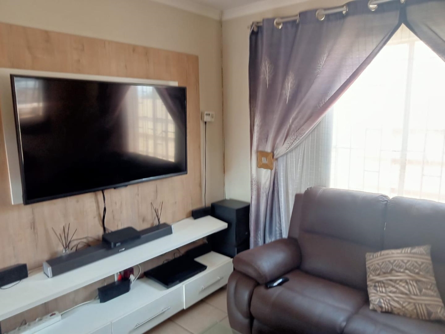 3 Bedroom Property for Sale in Sky City Gauteng