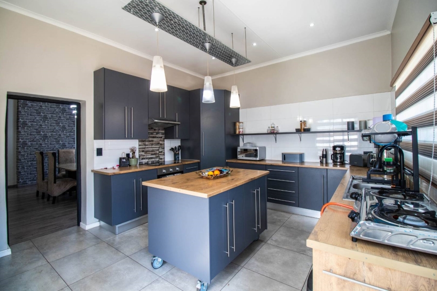 3 Bedroom Property for Sale in Benoni West Gauteng