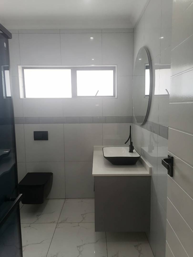 4 Bedroom Property for Sale in Helderwyk Gauteng