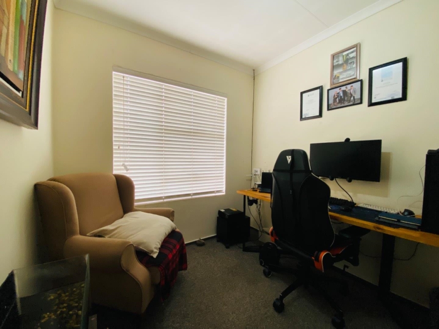 To Let 3 Bedroom Property for Rent in Wilgeheuwel Gauteng