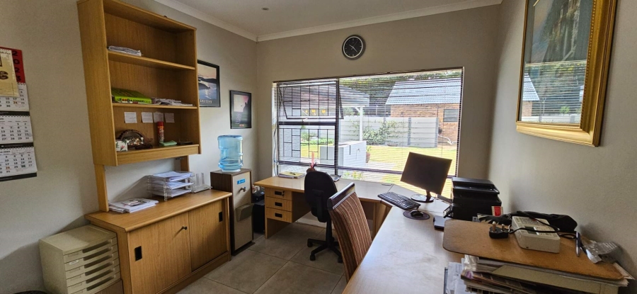 3 Bedroom Property for Sale in Brackenhurst Gauteng