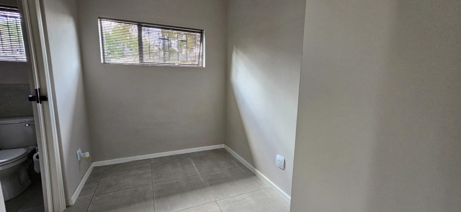 3 Bedroom Property for Sale in Brackenhurst Gauteng