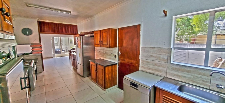 5 Bedroom Property for Sale in Verwoerdpark Gauteng