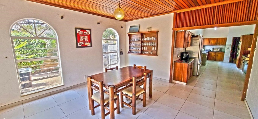 5 Bedroom Property for Sale in Verwoerdpark Gauteng