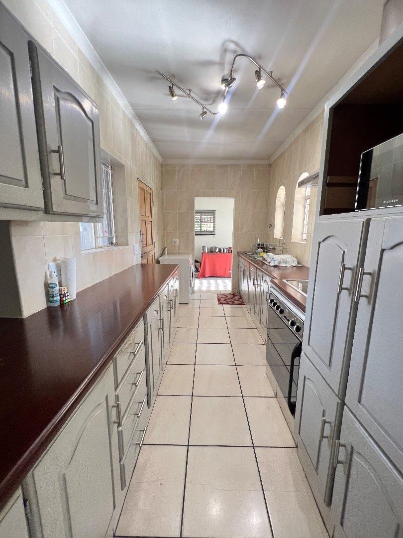 3 Bedroom Property for Sale in Brackendowns Gauteng