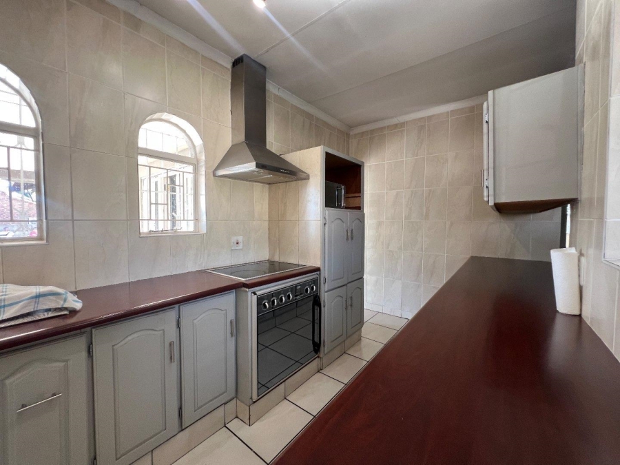 3 Bedroom Property for Sale in Brackendowns Gauteng