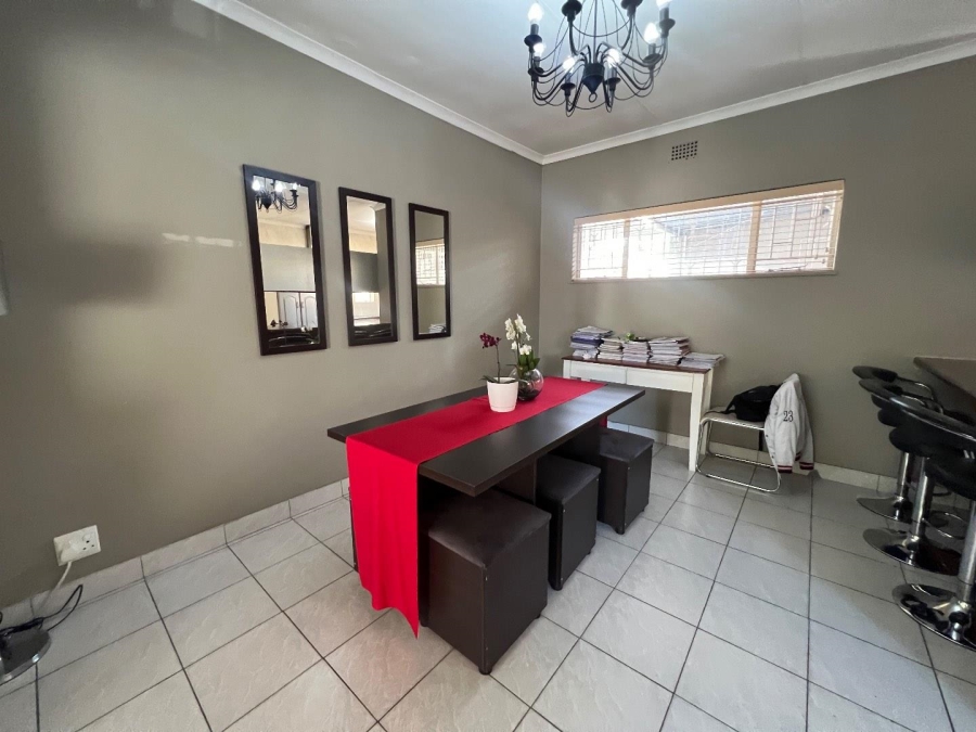 3 Bedroom Property for Sale in Brackendowns Gauteng