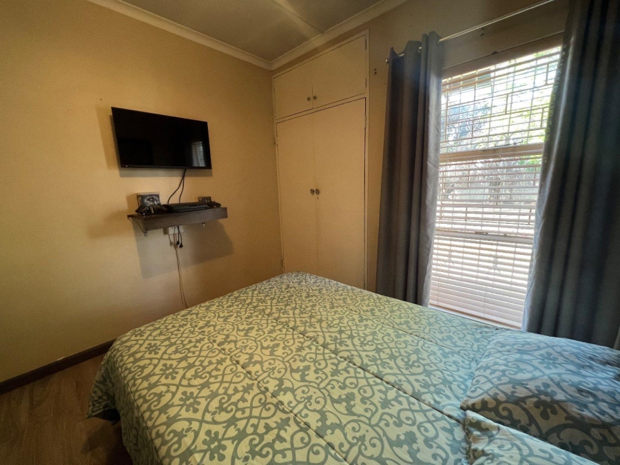 3 Bedroom Property for Sale in Brackendowns Gauteng