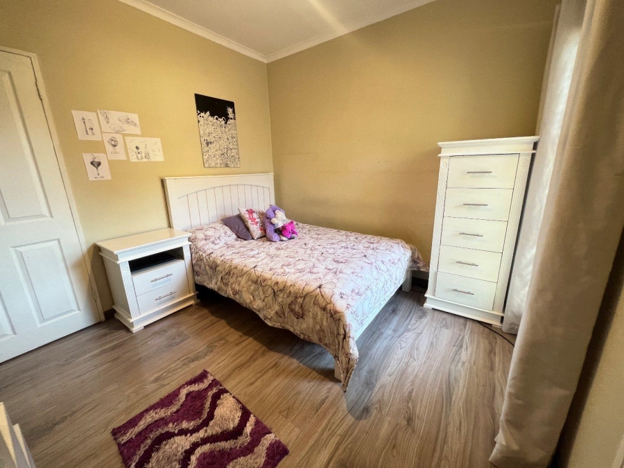 3 Bedroom Property for Sale in Brackendowns Gauteng