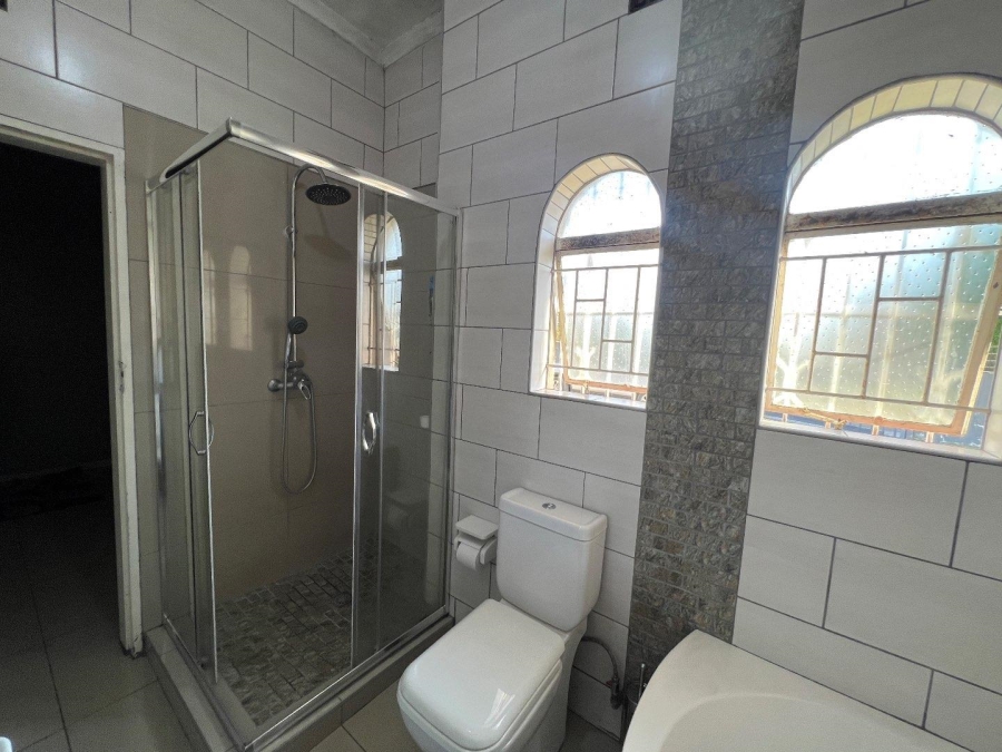 3 Bedroom Property for Sale in Brackendowns Gauteng
